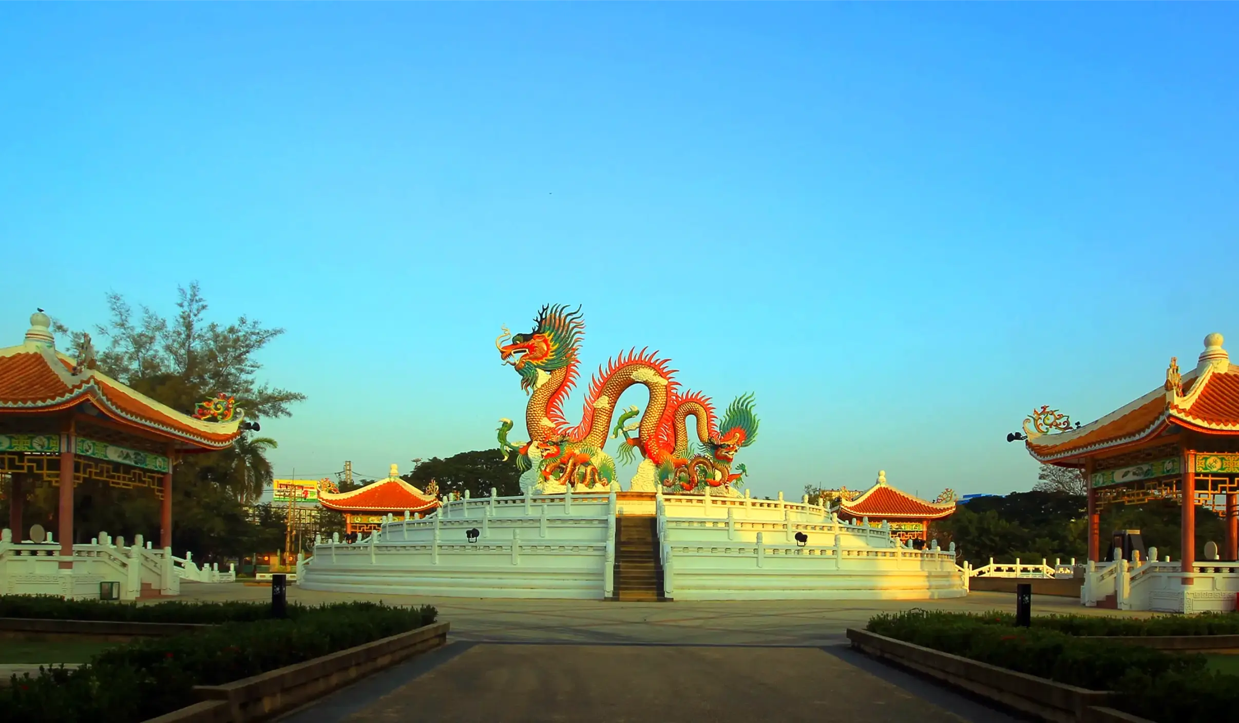 chinese golden dragon monument in china