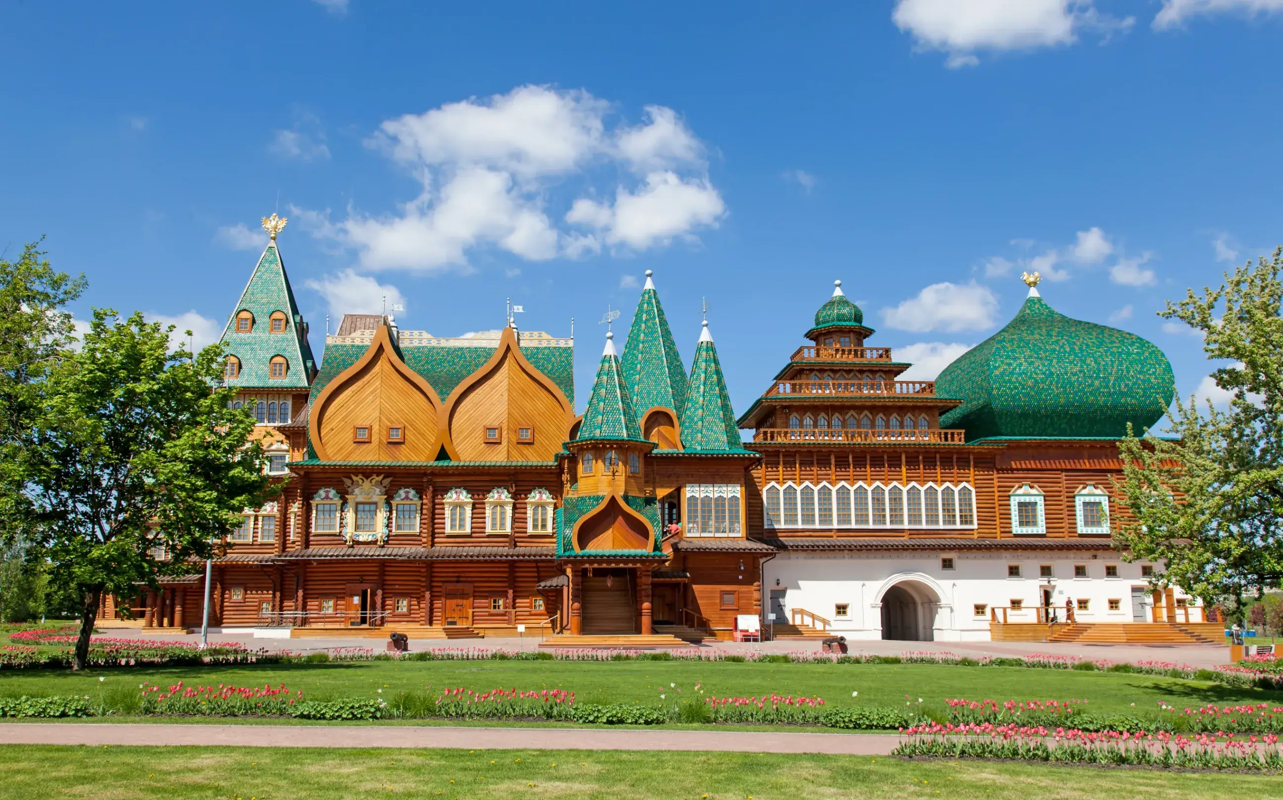 moscow wooden palace in kolomenskoe