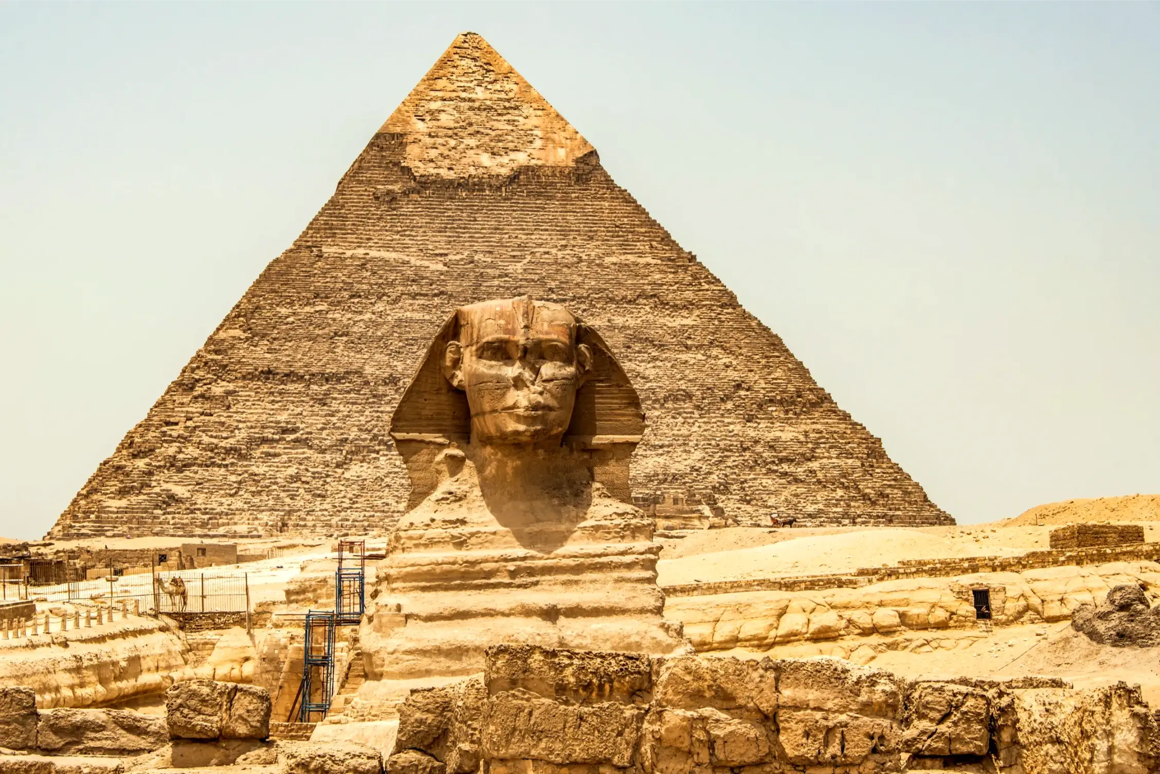 the great sphinx monument in cairo egypt