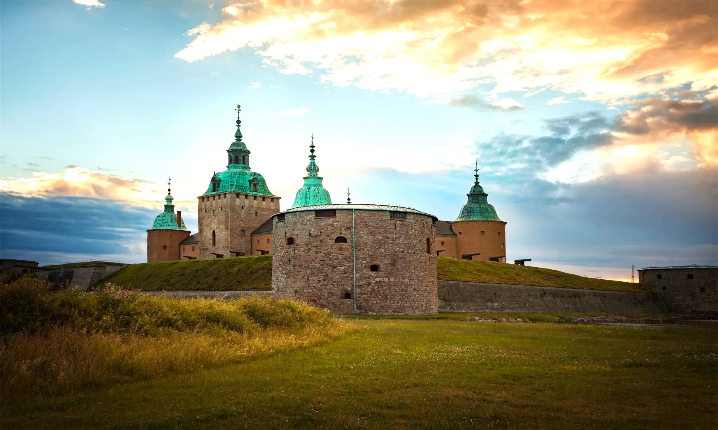 the historic castle in kalmar sweden the historic castle in kalmar sweden