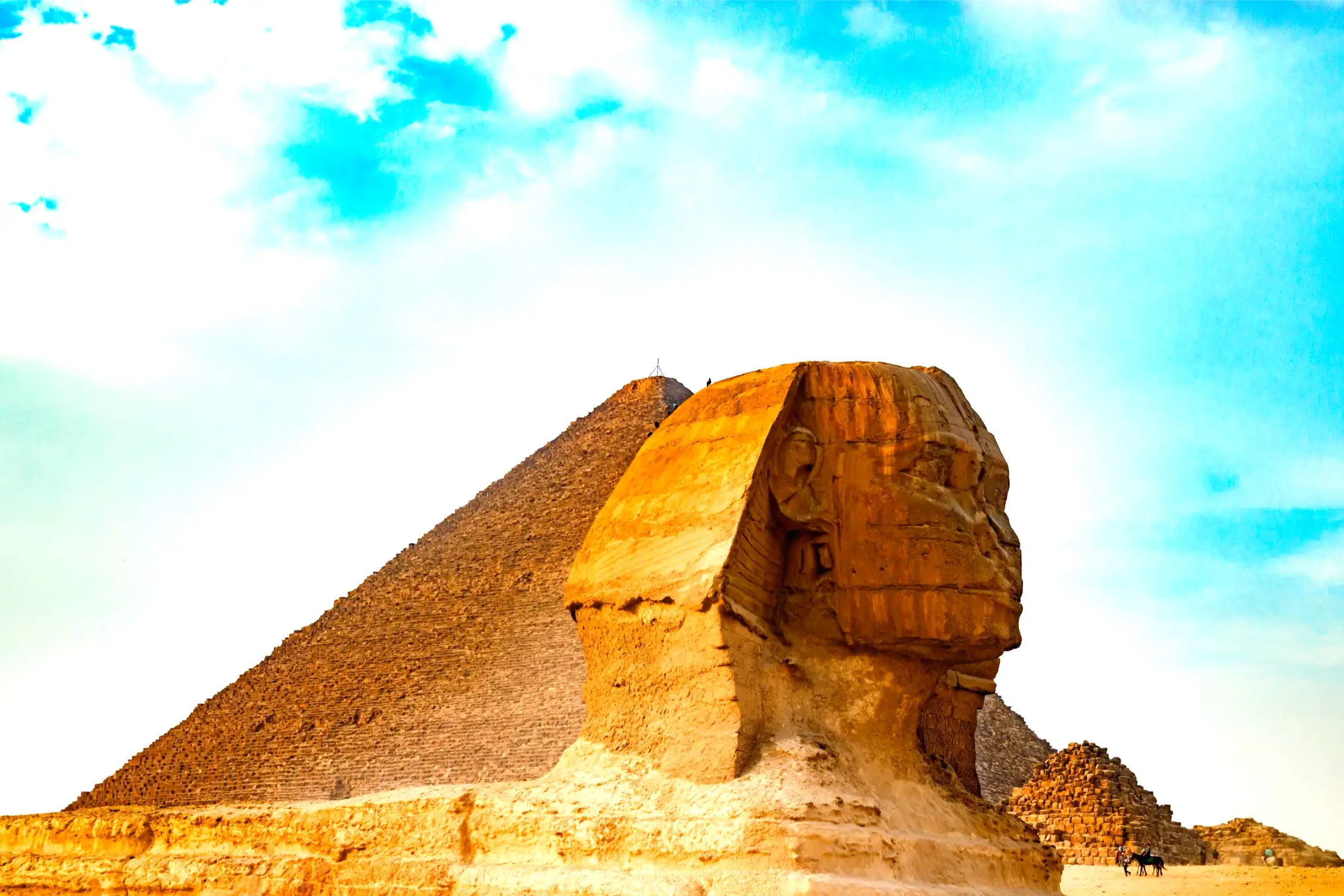the sphinx statue in cairo egypt