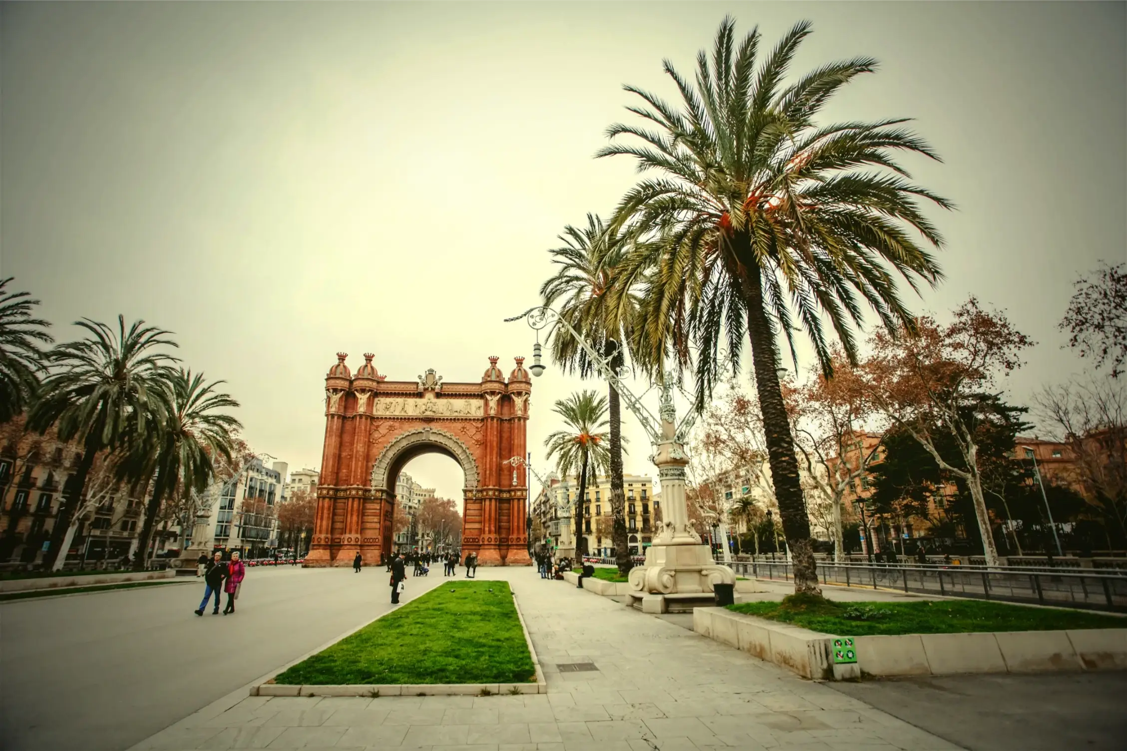 the triumph arch of barcelona in spain