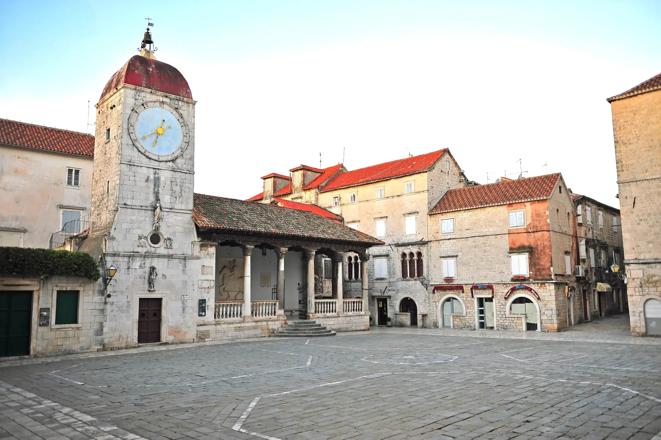 town square of trogir damlatia croatia